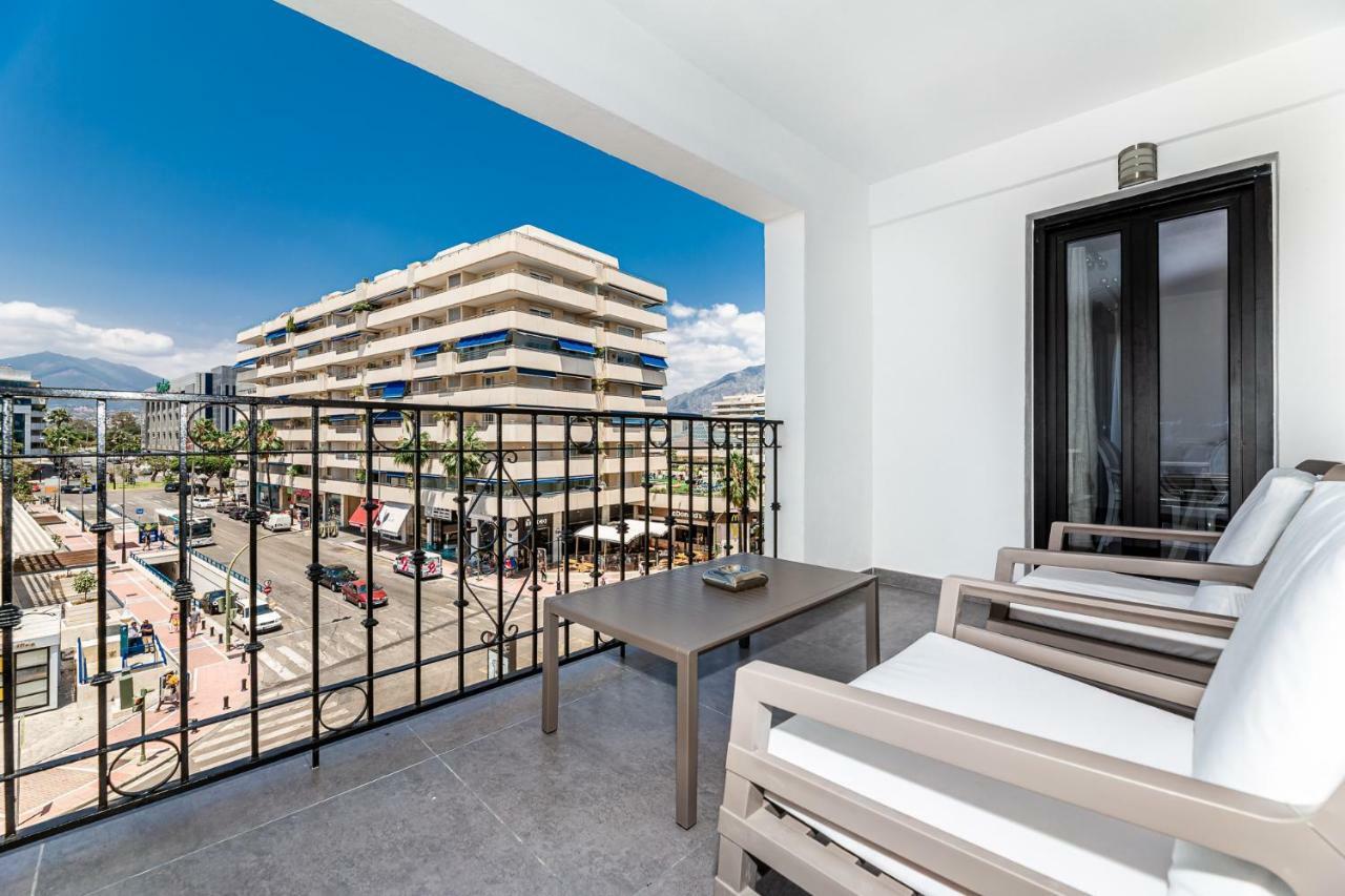 By Riva - Luxurious, Exclusive 2 Bedroom Apt Inside Puerto Banus Marbella Eksteriør bilde
